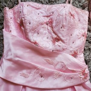 Light pink detailed long formal prom dress